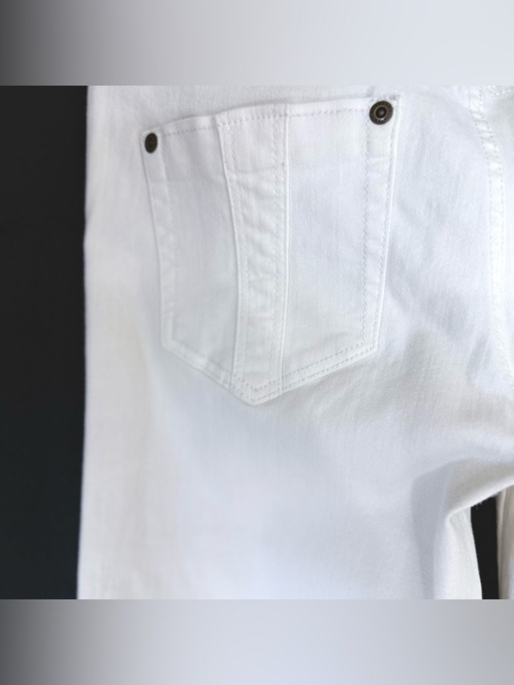 100% Authentic Burberry Brit “Bethnal” Flare Leg Mid Rise White Jeans Size 27R - Picture 9 of 14